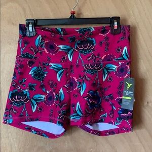 Old Navy Active shorts NWT